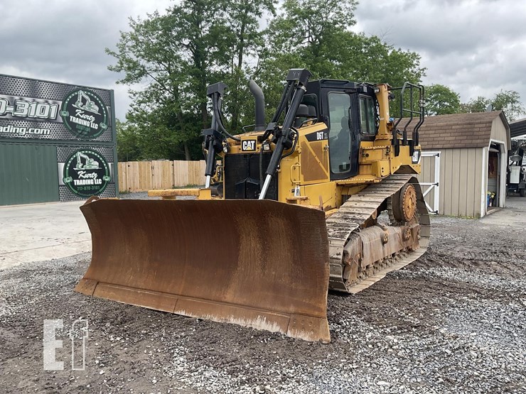 2015-caterpillar-d6t-xl-image-8