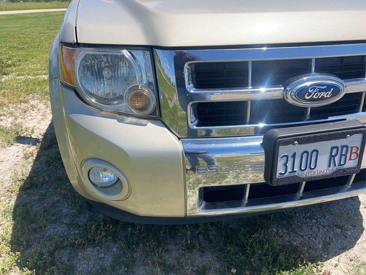 2012-ford-escape-image-9