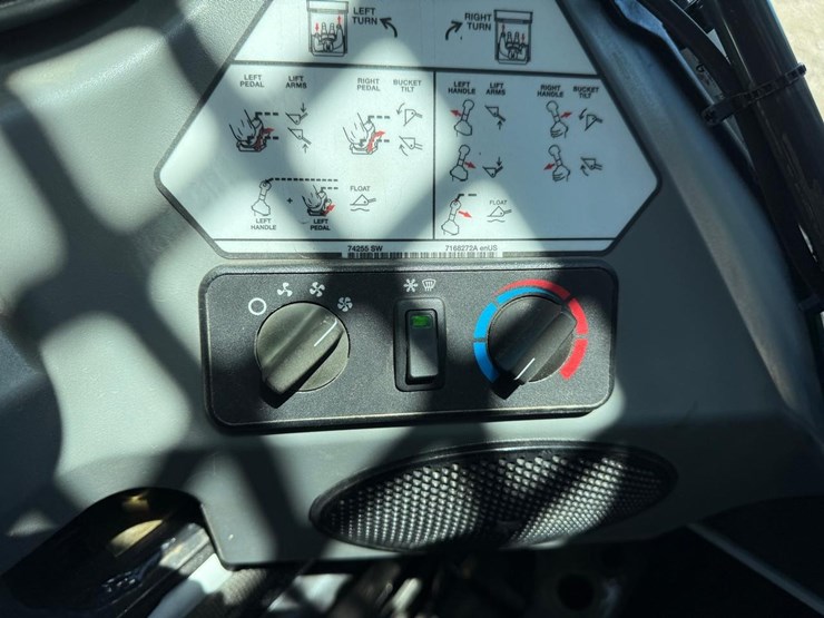 bobcat-s550-image-25