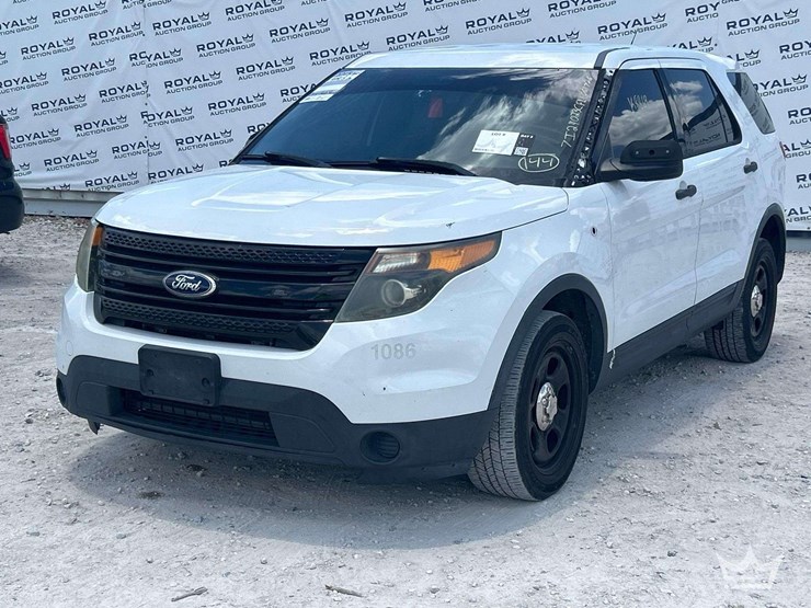 2013-ford-explorer-image-1