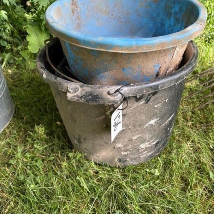 Feed Pails