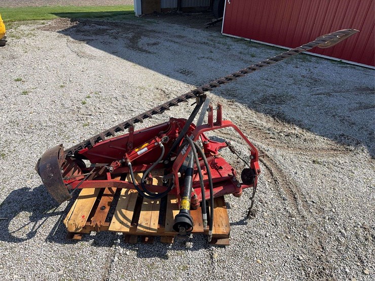 case-ih-1300-image-1
