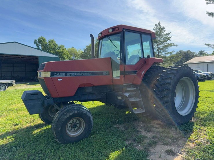 1989-case-ih-7130-image-1