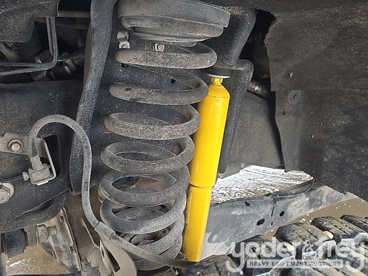 2013-ford-f450-image-15
