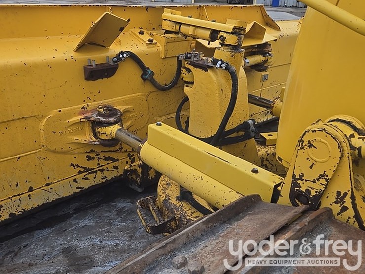 2022-komatsu-d61px-24-image-24