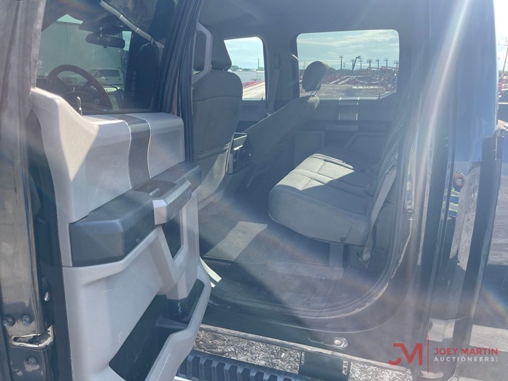 2019-ford-f250-xlt-image-30