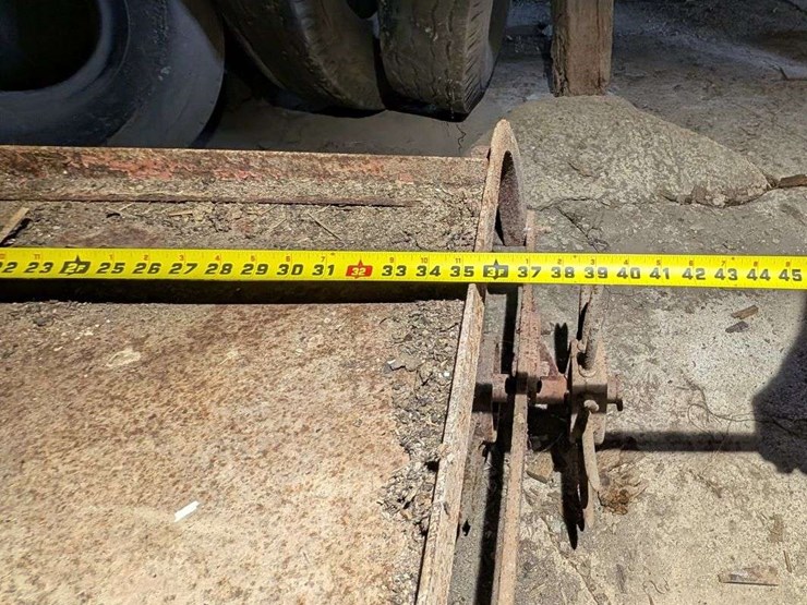 antique-pull-type-rotary-hoe-image-4