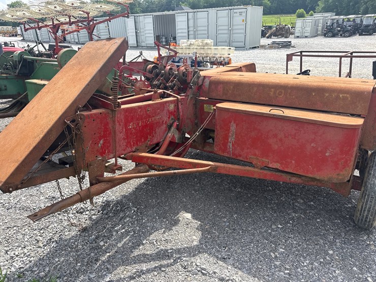 new-holland-268-image-3