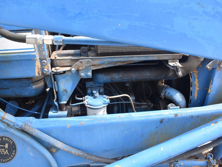 ford-4000-image-25