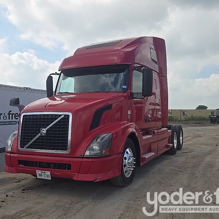 2015 Volvo VNL