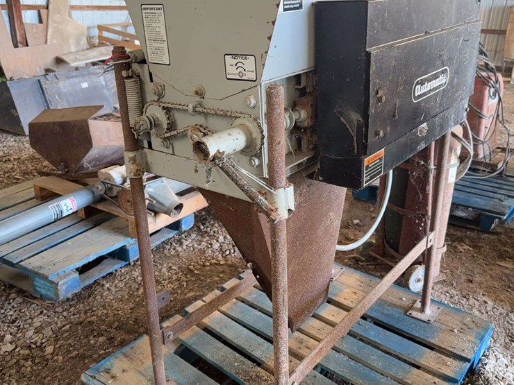 automatic-feed-roller-mill,-3-phase-motor-image-4