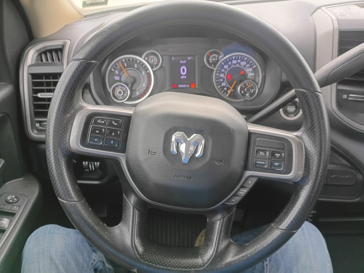 2020-dodge-2500-image-54