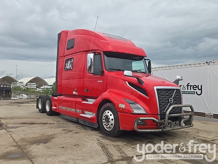2019-volvo-vnl860-image-7