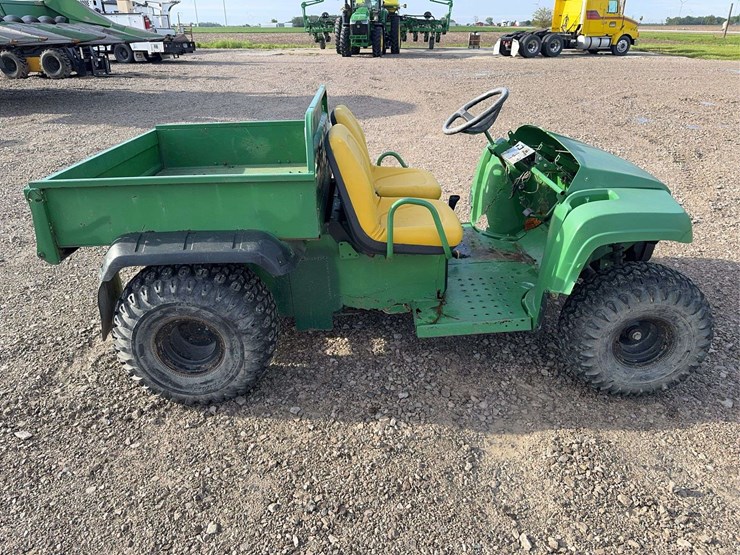 john-deere-gator-image-4