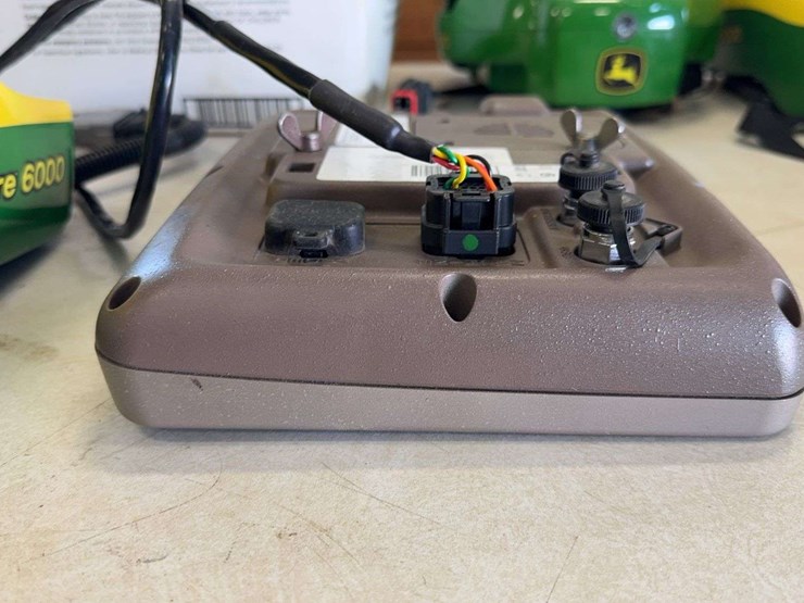 2017-john-deere-2630-image-9