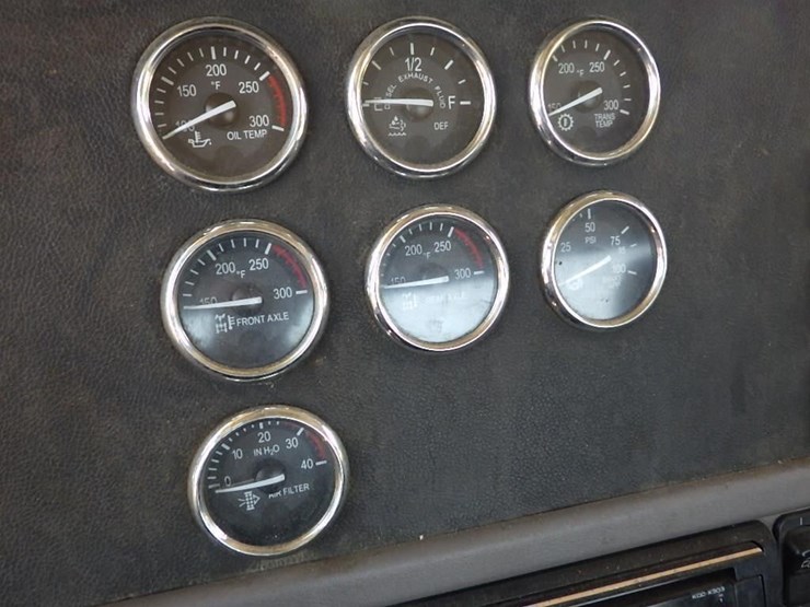 2012-peterbilt-386-image-56