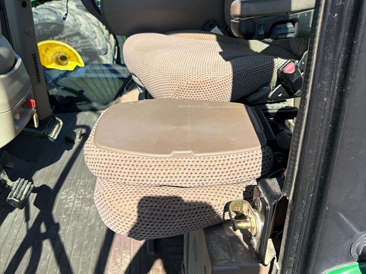 2012-john-deere-9510r-image-55
