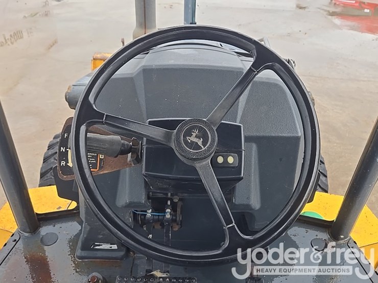 2014-deere-310k-ep-image-51