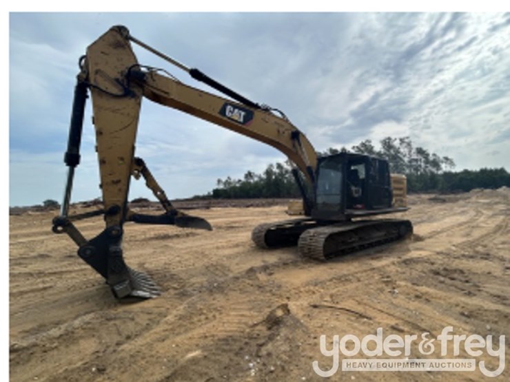 2019-caterpillar-323-image-1