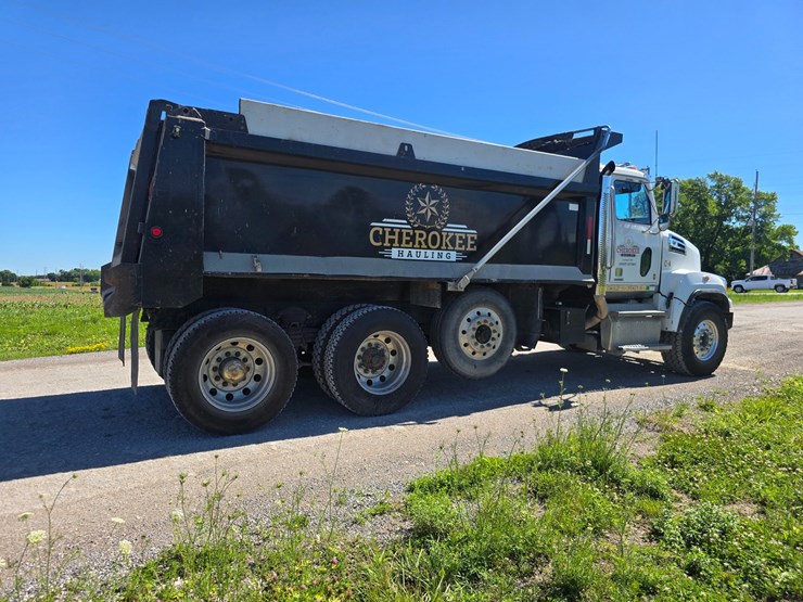 2018-western-star-4700-image-14
