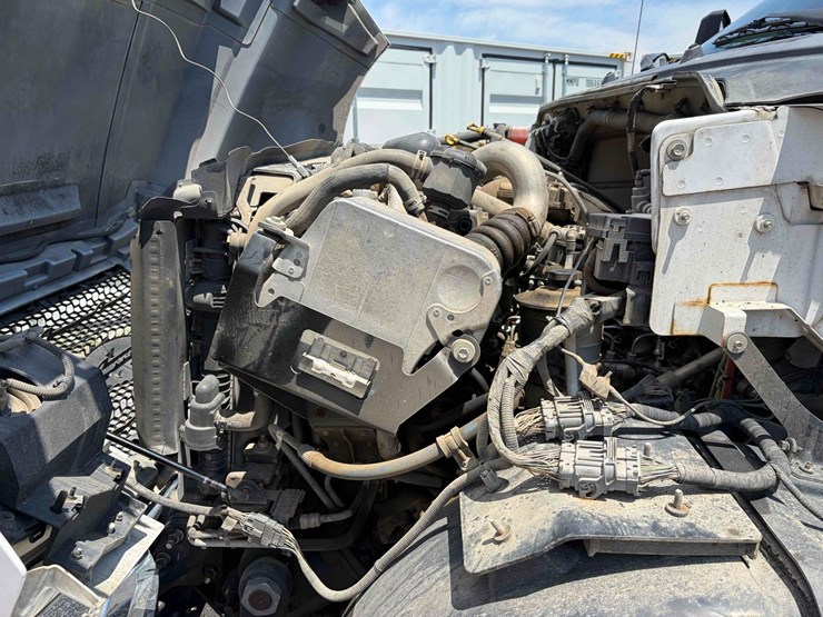 2017-ford-f750-image-14