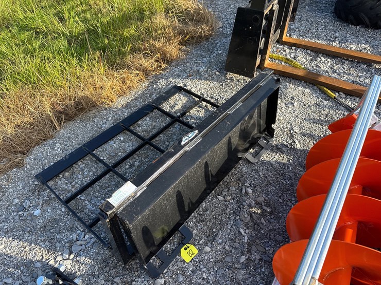 #82-•-future-skid-steer-landplane-image-1