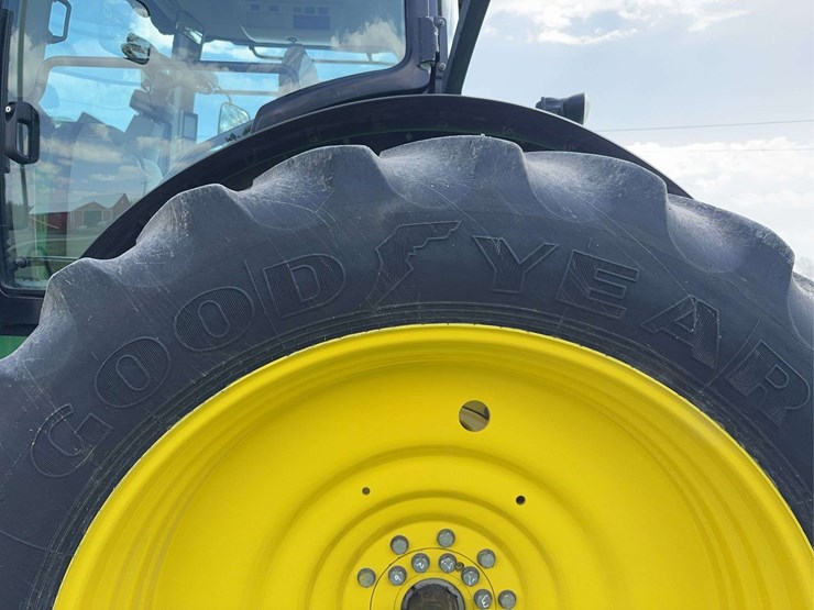 2012-john-deere-7260r-image-49