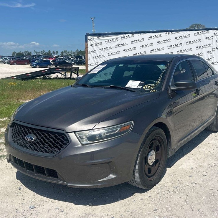 2014 Ford Taurus AWD Sedan