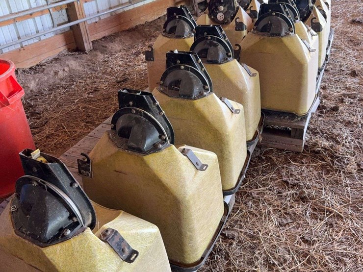 13-boxes-for-black-machine-kinze-planter-with-precision-corn-meters-image-4