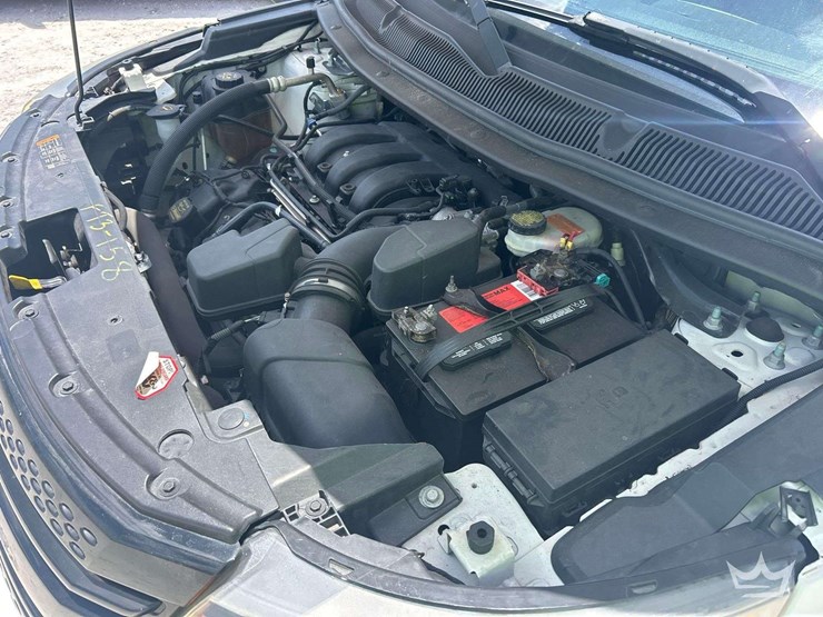 2013-ford-explorer-image-8