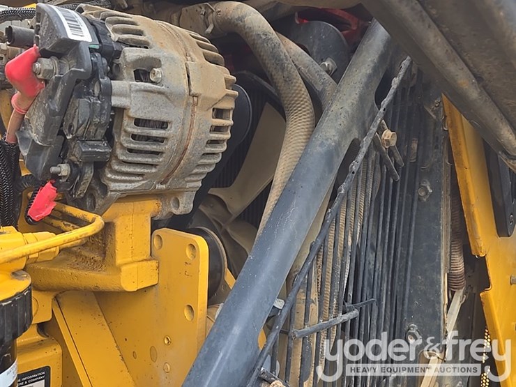 2014-deere-310k-ep-image-40
