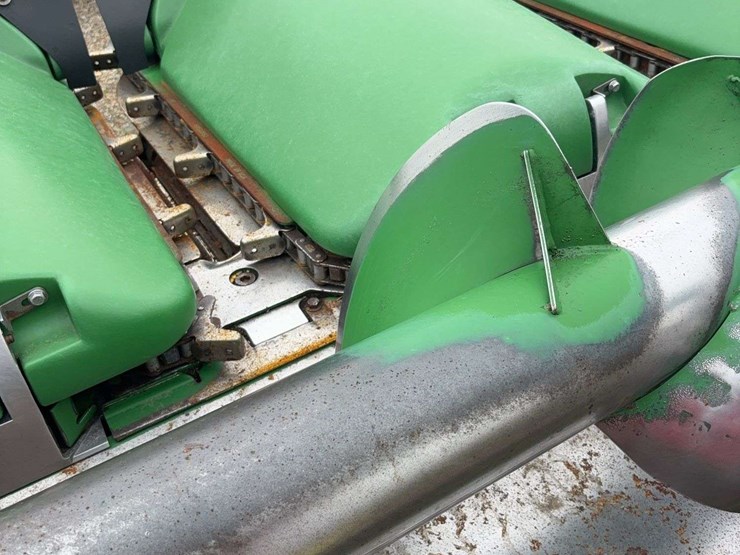 2011-john-deere-608-image-22