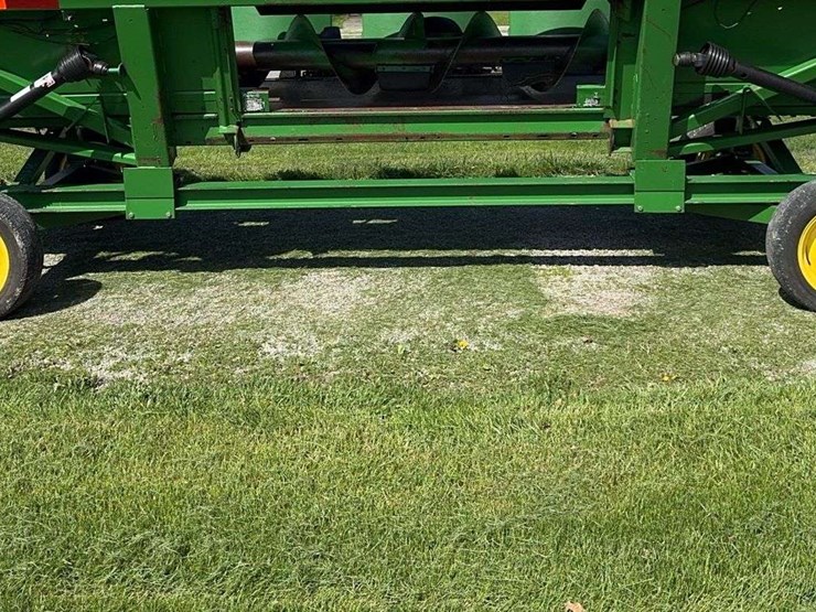 674-header-cart---setup-for-corn-head-or-platform-image-1