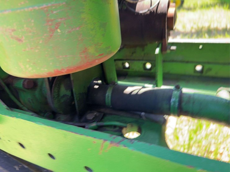 john-deere-630-image-19