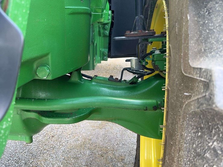 2012-john-deere-7260r-image-36