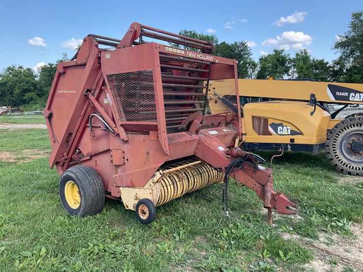 new-holland-851-image-7