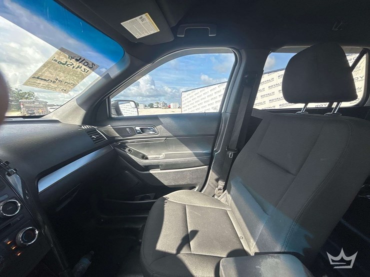 2016-ford-explorer-image-20