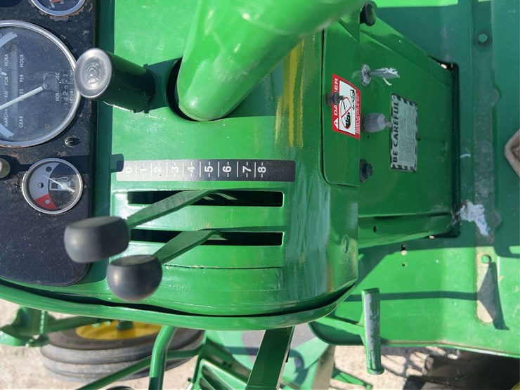 john-deere-4010-image-77