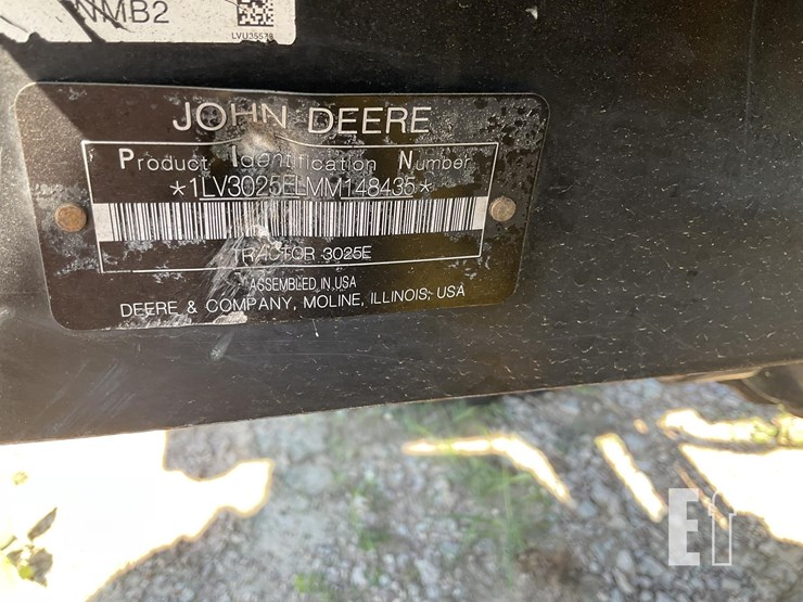 2027-john-deere-3025e-image-6
