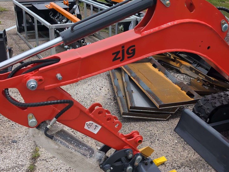 zjg-mini-excavator-zj-12---red-image-2