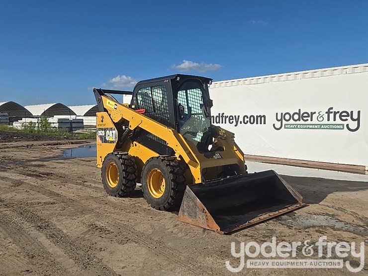 2017-caterpillar-262d-image-7