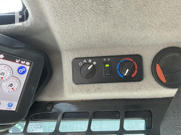 2021-bobcat-t66-image-15