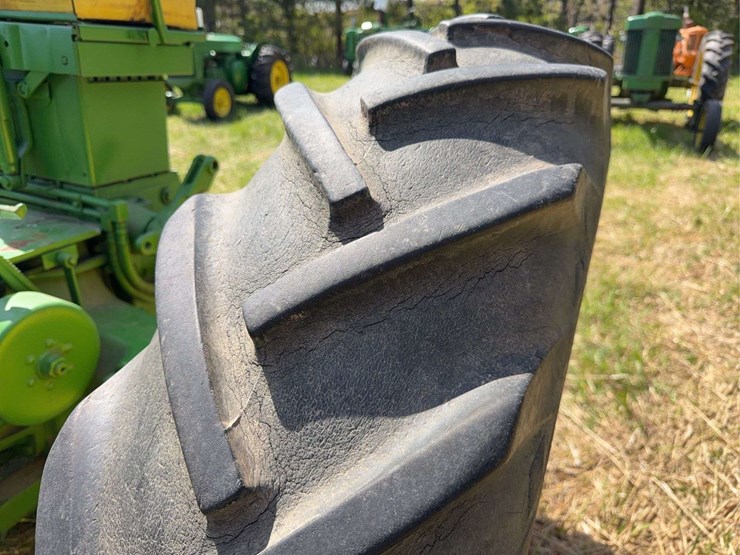 john-deere-620-image-11