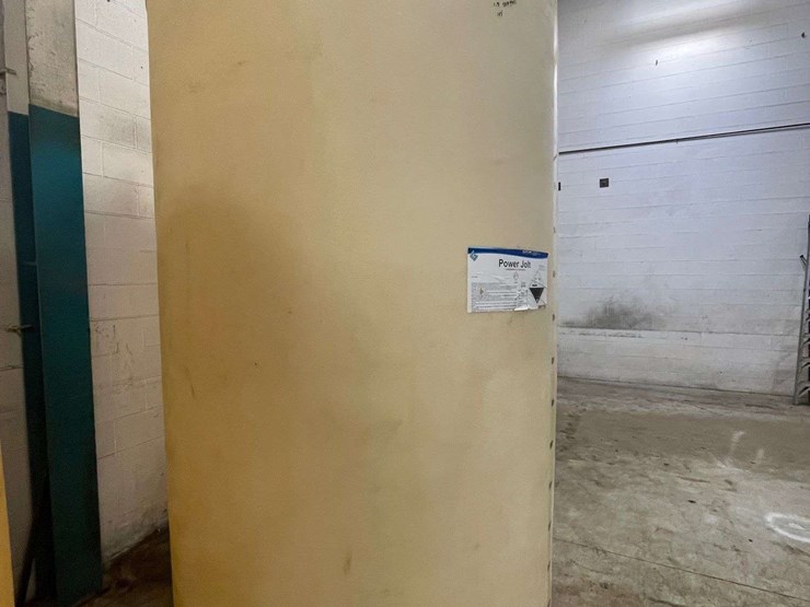1500-gallon-dual-walled-poly-tank-image-2