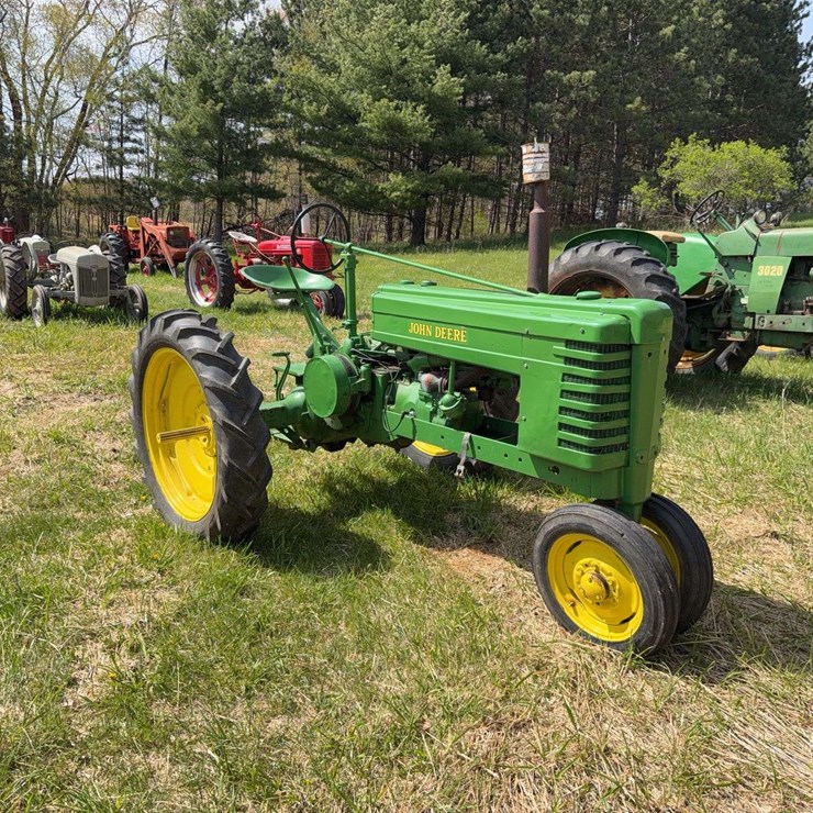 JOHN DEERE H