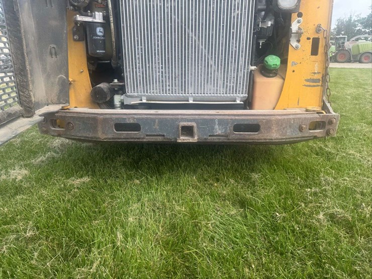 deere-318g-image-13