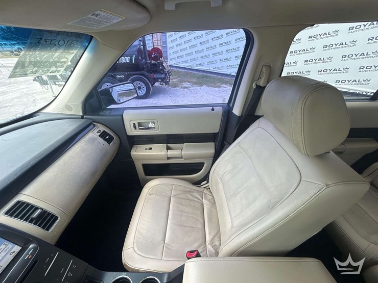 2018-ford-flex-image-17