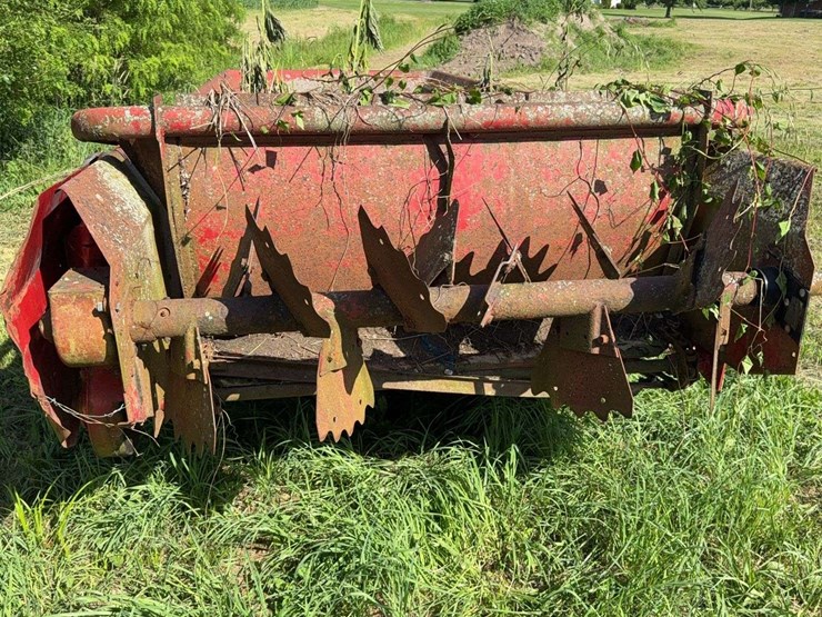 new-holland-680-image-10