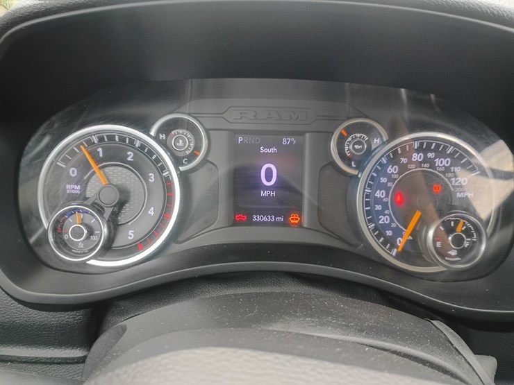 2020-dodge-2500-image-57