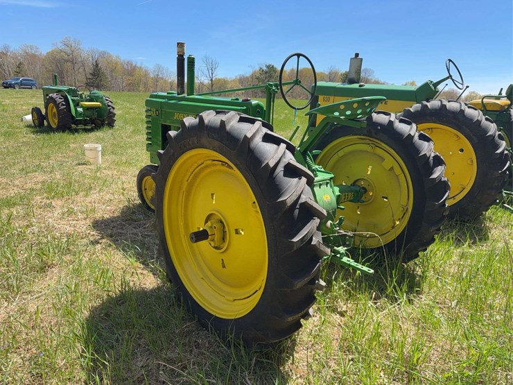 john-deere-b-image-5